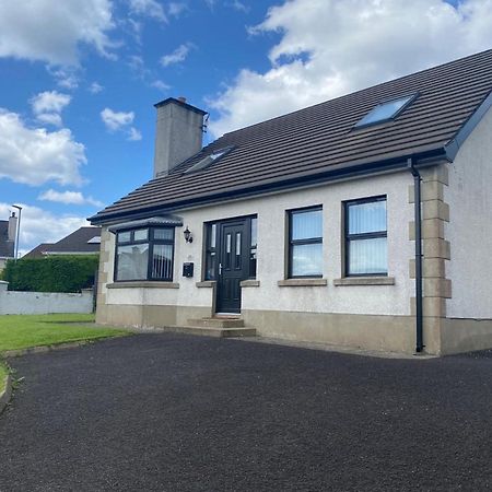 Holiday Home In Ballycastle - Fainne Na Cairde Экстерьер фото