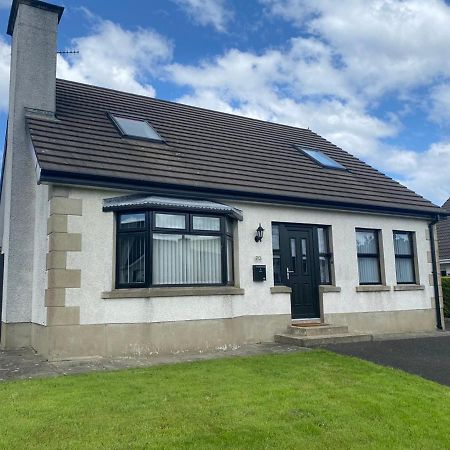 Holiday Home In Ballycastle - Fainne Na Cairde Экстерьер фото
